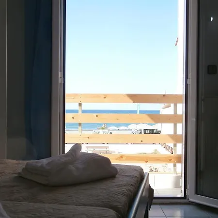 העיירה רתימנו Fouli Studios & Apartments מראה חיצוני תמונה