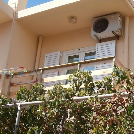 העיירה רתימנו Fouli Studios & Apartments מראה חיצוני תמונה
